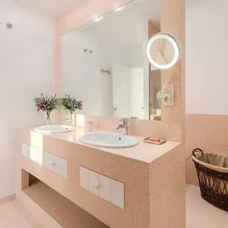 Grand Duplex By Upper Luxury Housing Apartmán